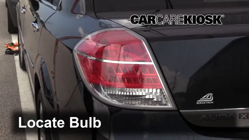 2009 Saturn Aura XR 3.6L V6 Luces Luz de freno (reemplazar foco)